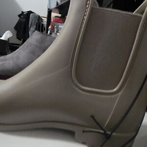 Stylish Women's Brown Rain Boots